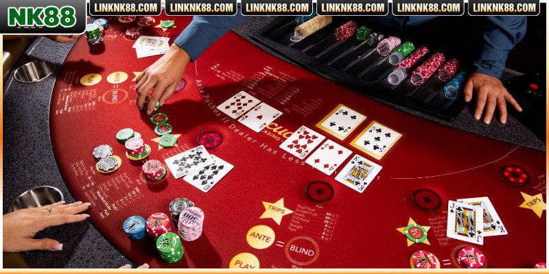 Poker với trình tự rõ ràng, logic
